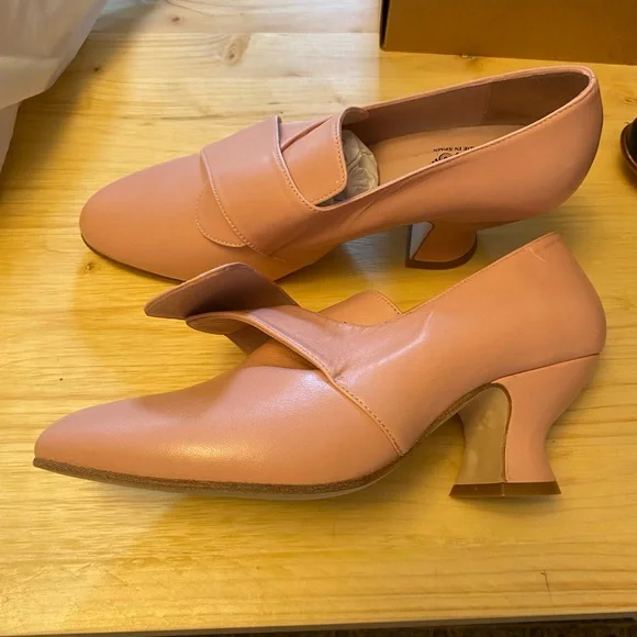 2 18th century shoes American duchess and anacronicos - Picture 3 of 10